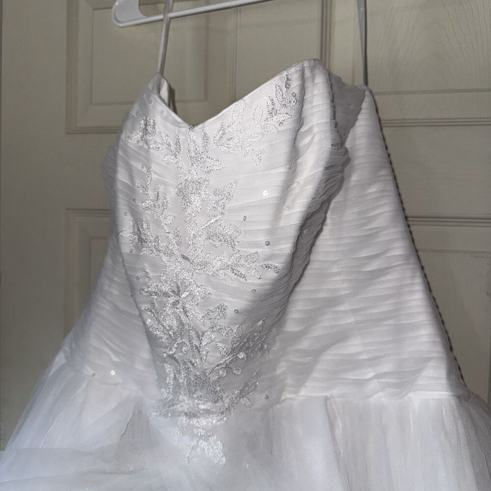 DAVID'S BRIDAL Strapless Tulle Lace Ball Gown White‎ Wedding Dress 18W Beaded - Picture 7 of 16